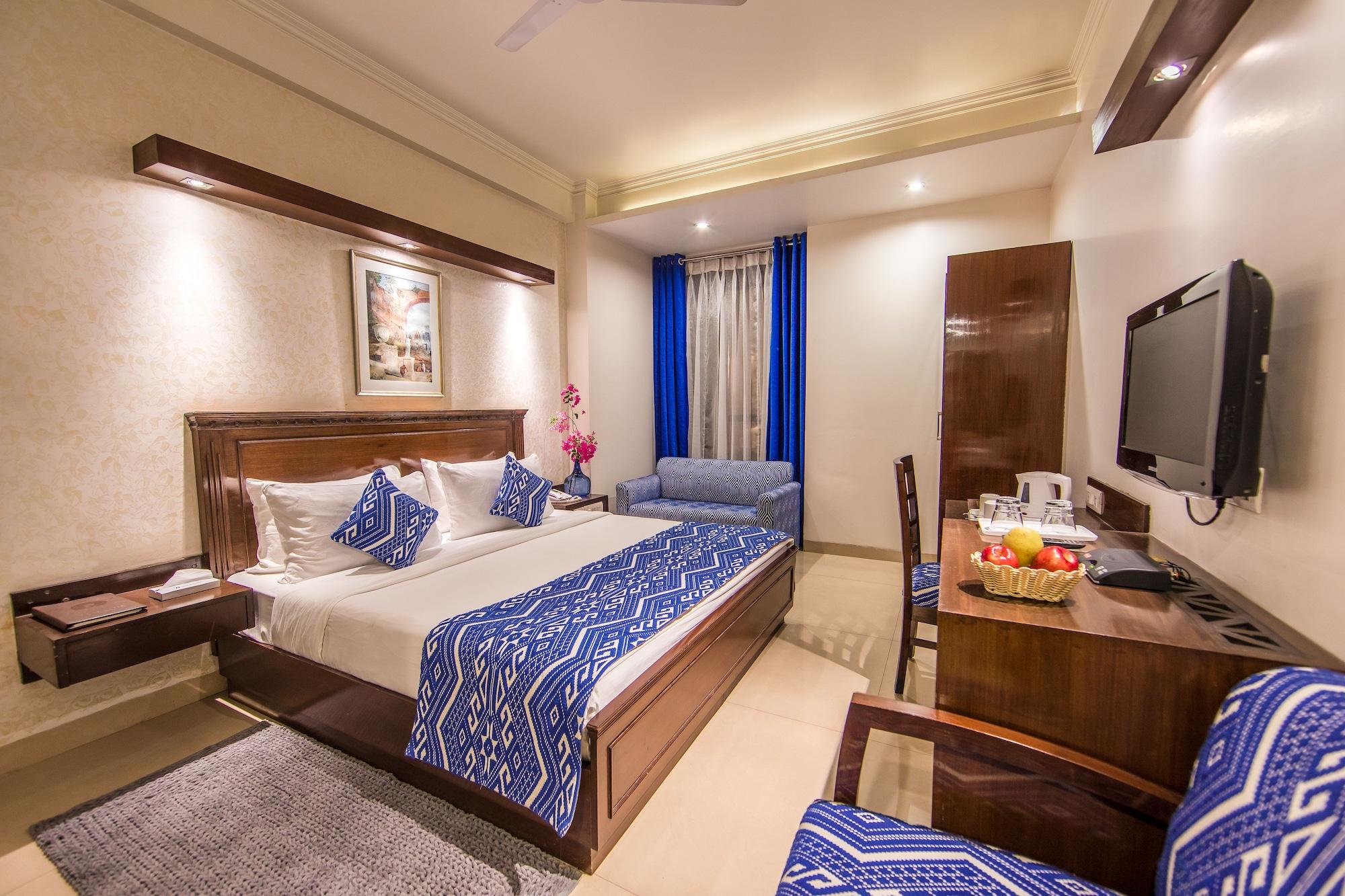 Rockland Hotel, C.R Park New Delhi Exterior photo