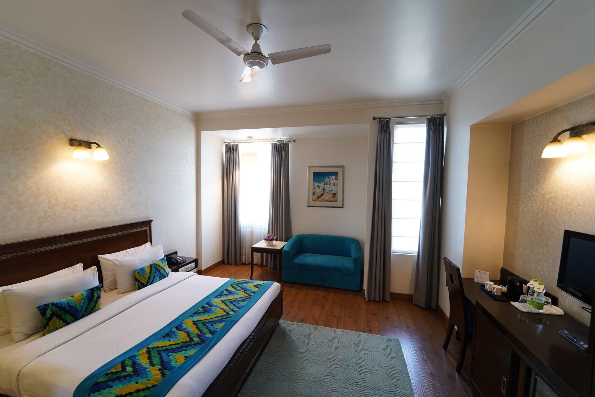 Rockland Hotel, C.R Park New Delhi Exterior photo
