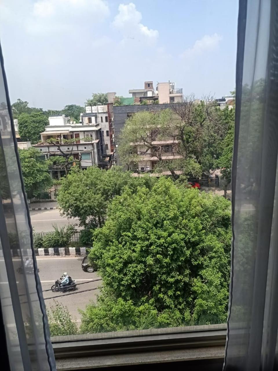 Rockland Hotel, C.R Park New Delhi Exterior photo