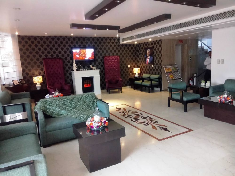 Rockland Hotel, C.R Park New Delhi Exterior photo